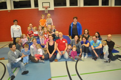 Mutter-Kind-(Kinder-)Turnen November 2013 – Foto 21